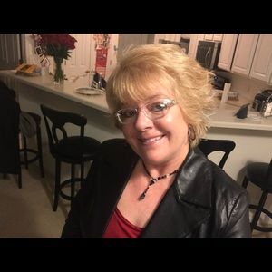 Meet your Posher, Beth